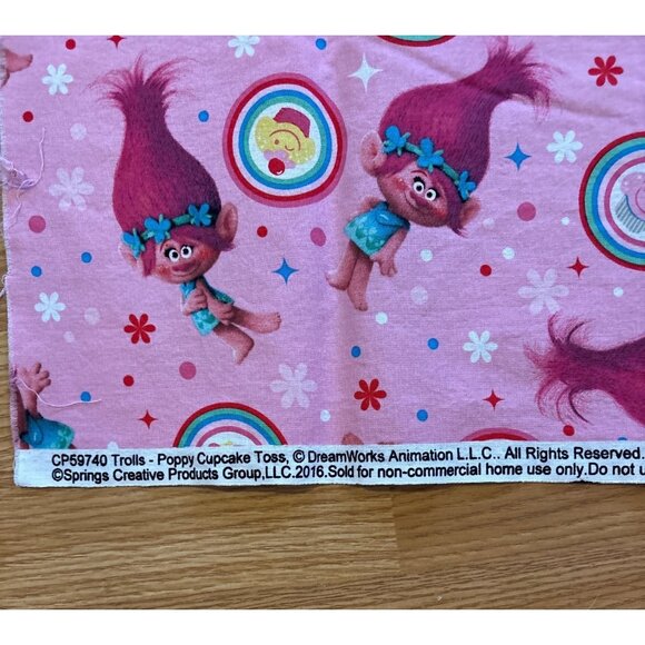 Trolls Fabric Poppy Cupcake Toss Pink 36"x42" 1 yd Springs Creative 2016 - Picture 5 of 6